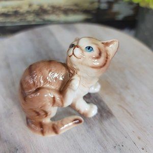 Vintage Danbury Mint Cats of Character Start From Scratch Cat Figurine Tabby